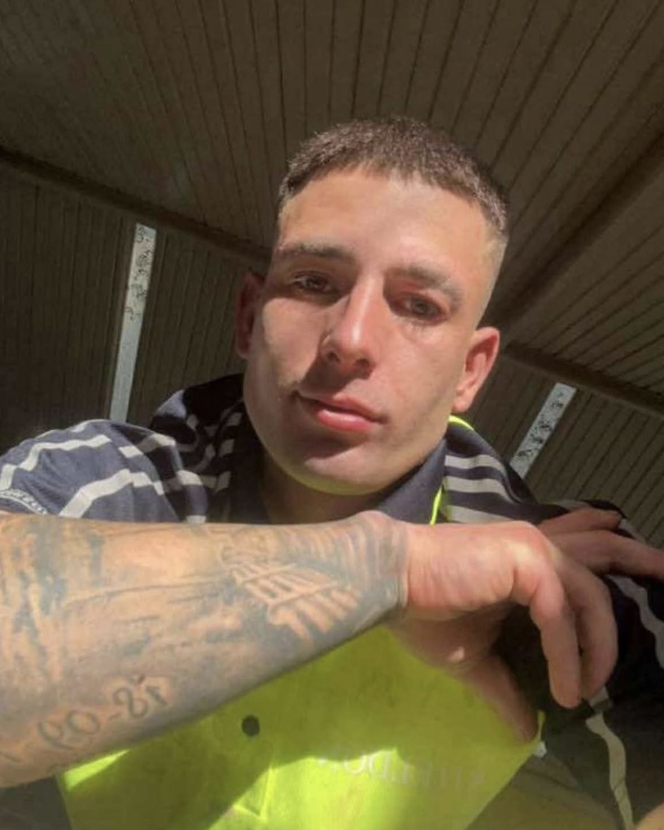 HotTradies's tweet image. Brisbane tradie
#Tradie #Aussie #Ripped #Inked #HiVis #Filth #RealMen

IG sheldonhaidley