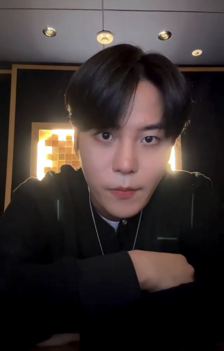 i know he’s literally not doing anything extraordinary but oil will not have nothing on the lubrication that i will provide him when it comes to sucking his cock AND balls, call me a clown the way i’m bout to juggle them balls, went to clown college and all