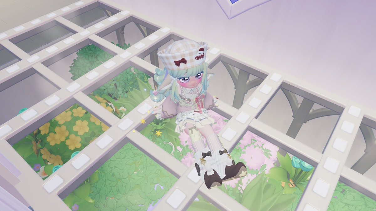 ameme_2213's tweet photo. おうち新しくしてガラス張りの床作ってみた♡♡
この廊下めっかわ過ぎる🥺💖

 #ハートピア #ハートピアスローライフ 
 #ハートピア建築部  #ハートピアフレンド募集 https://t.co/HRzuj9PZZP