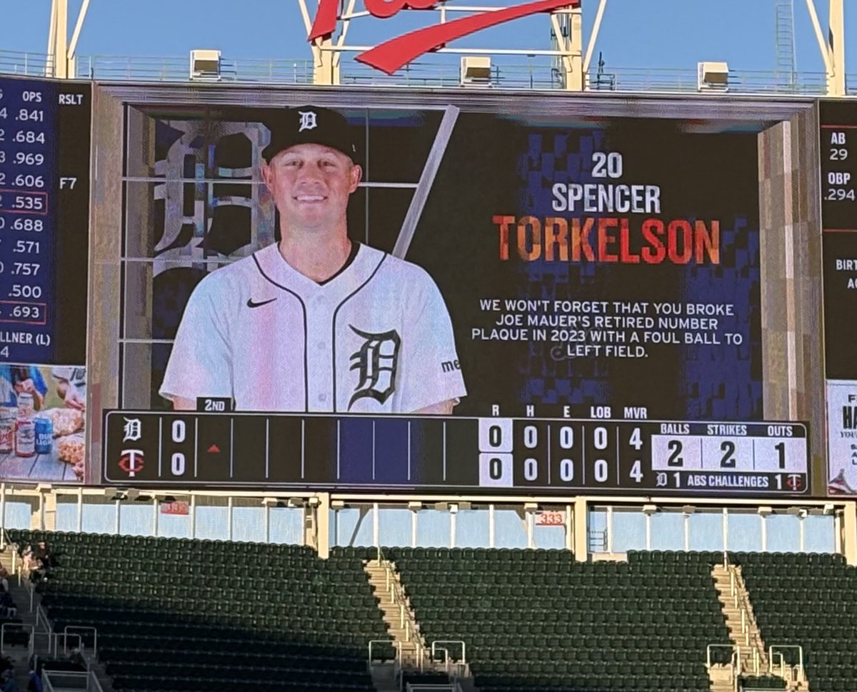 x - greta theft autumn ✿ tweet media