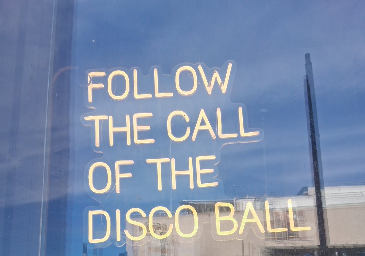 GodBExaltedinMe's tweet photo. #FollowtheCalltotheDiscoBall #wildones #Nashville xx https://t.co/aMWlxOAWUu