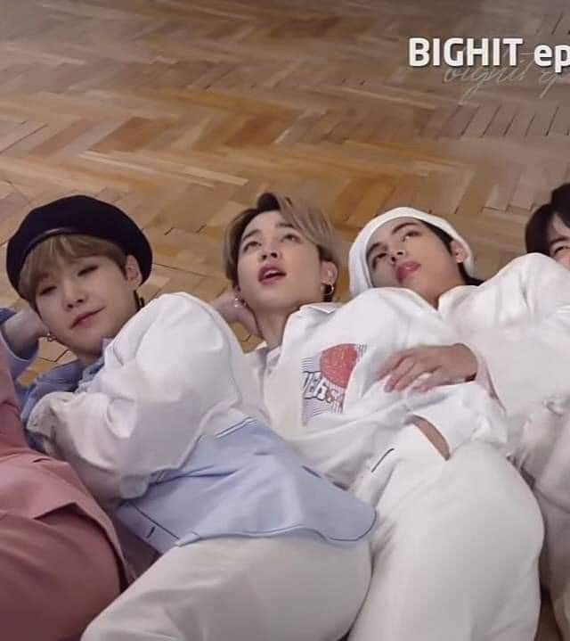 mimi ✶ tweet media