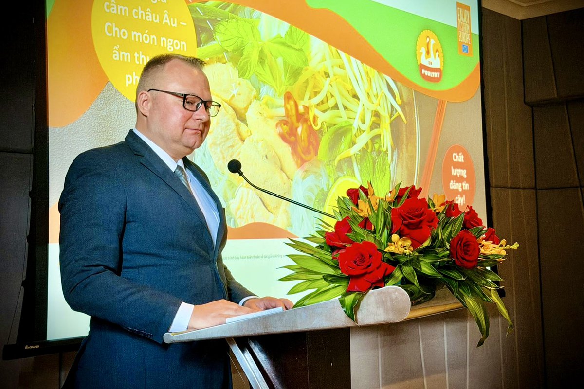 pharasimowicz's tweet photo. THE NATIONAL POULTRY COUNCIL – CHAMBER OF COMMERCE (KRD-IG) OF POLAND
“EUROPEAN POULTRY – FROM OUR FARMS TO YOUR TABLE – PRESS CONFERENCE &amp; GALA DINNER”
📜 🇬🇧 https://t.co/q7zUhwWzeQ
📜 🇻🇳 https://t.co/j0c1mgv4qe
26 March 2026, HCMC, Vietnam https://t.co/0Du2bz85zg