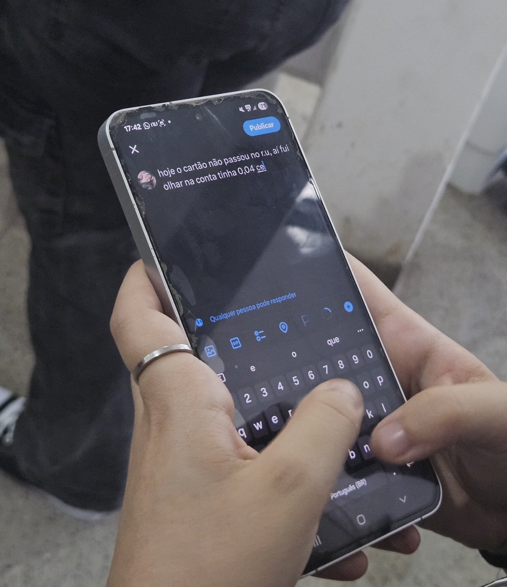 enfisema o palhaço tweet media