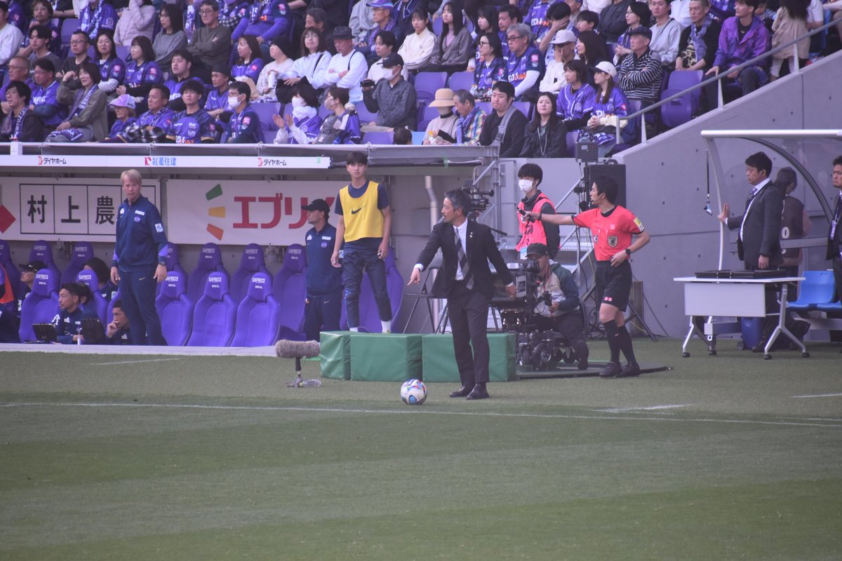 Avi-Road 2025⭐ tweet media