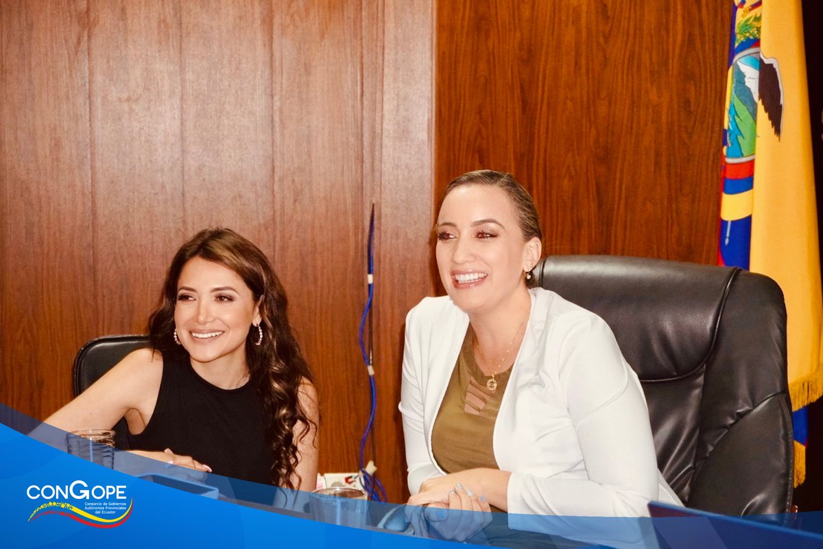 CongopeEcuador's tweet image. Capacitamos al equipo de la Prefectura de Santo Domingo de los Tsáchilas sobre la reforma al COOTAD, impulsando una gestión más eficiente y actualizada Seguimos trabajando junto a los territorios para mejorar la gestión pública 🤝✨
#CONGOPE #COOTAD #Capacitación #GestiónPública