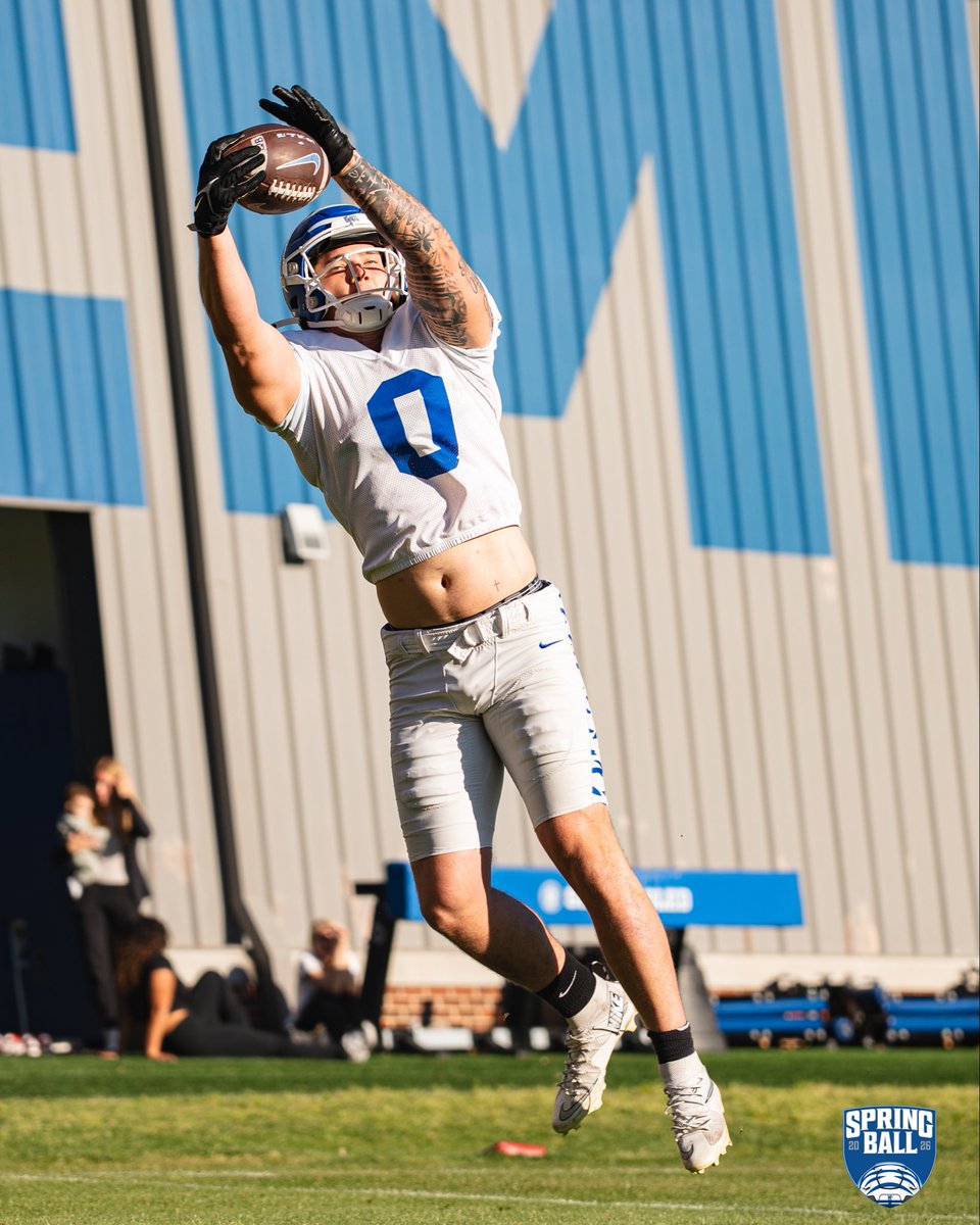 MemphisFB's tweet image. Already thinking about Day 10 💪

#GoTigersGo | #CloseTheGap