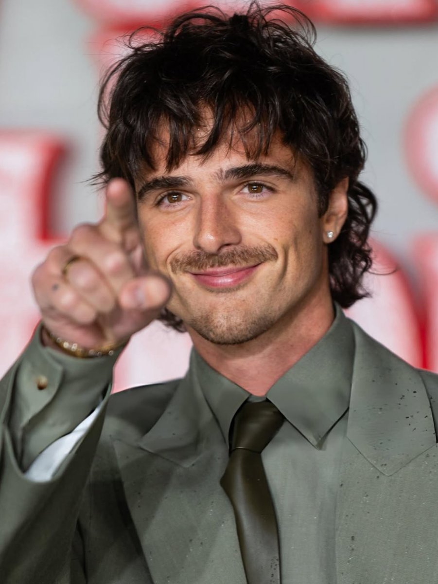 BestJacobElordi's tweet photo. Variety confirms that Oscar nominee Jacob Elordi will attend the premiere of Euphoria season 3, TOMORROW. https://t.co/1JZAyQpqAs