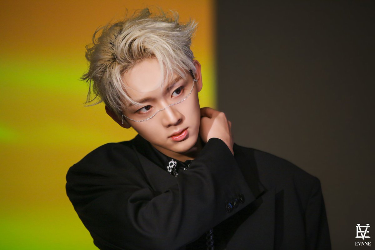 seungeon pics tweet media