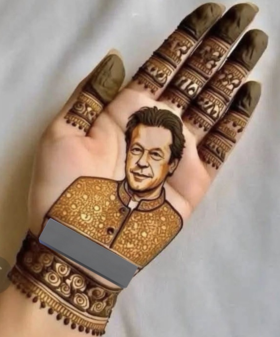 SabreenaSana tweet media