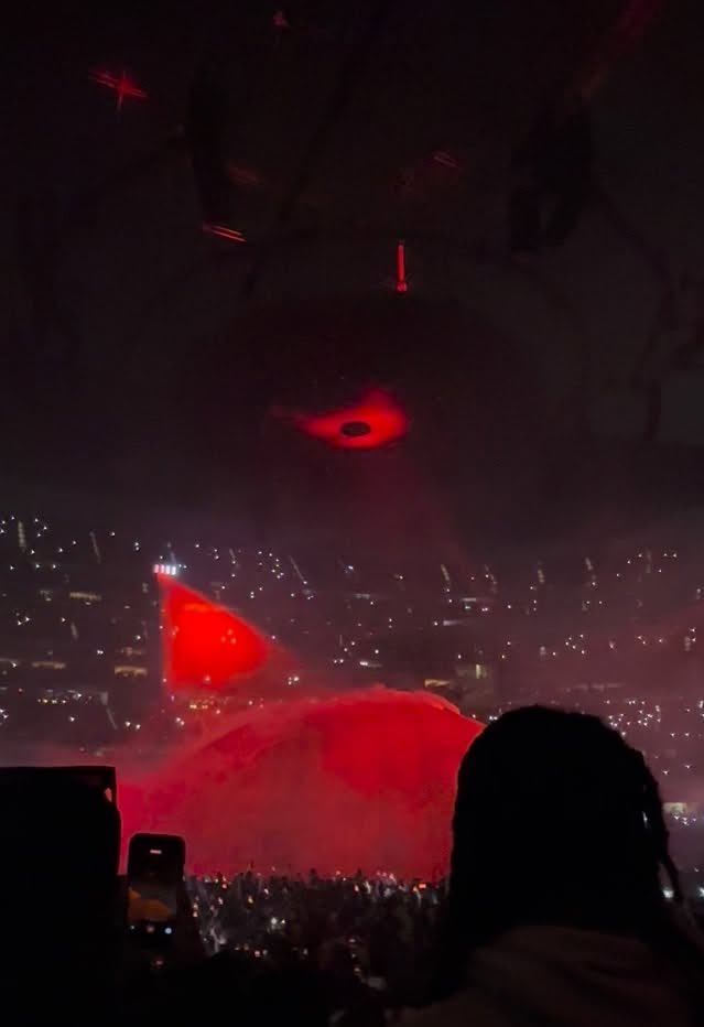 Yeeezyrih's tweet photo. Ye’s wife Bianca Censori co-designed the projections on the sphere for his SoFi Stadium concert 🤍 https://t.co/Z1Ldenmlzd