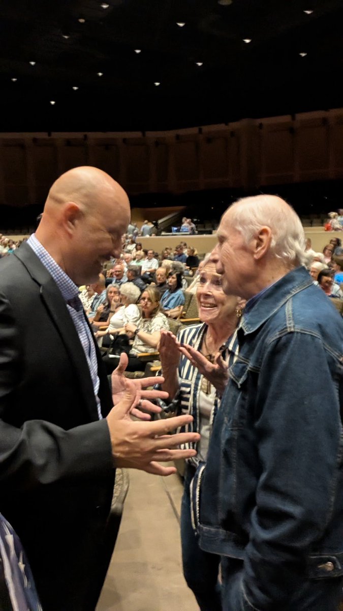 Dr_ChrisHobbs's tweet image. #Easter w/ our Indian Rocks fam ✝️

✅Selfie w/ my pastor 🤳 
‘Nobody expected NO BODY!’ @aaronfilippone 

✅Good Fellas photo w/ IR studs 😎@palmbeachd

✅#GoodFriday convo w @ircseagles founding HoS, Dr. Gessner 🫡

✅Best view in Florida w/my ride or die 🏍️ 💀

He is risen!