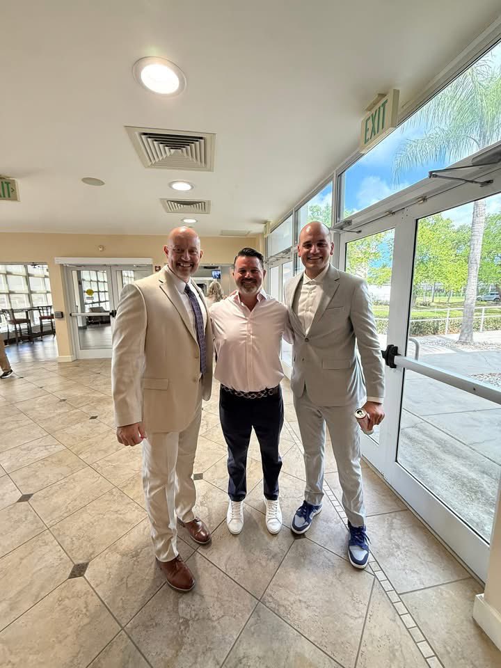 Dr_ChrisHobbs's tweet image. #Easter w/ our Indian Rocks fam ✝️

✅Selfie w/ my pastor 🤳 
‘Nobody expected NO BODY!’ @aaronfilippone 

✅Good Fellas photo w/ IR studs 😎@palmbeachd

✅#GoodFriday convo w @ircseagles founding HoS, Dr. Gessner 🫡

✅Best view in Florida w/my ride or die 🏍️ 💀

He is risen!