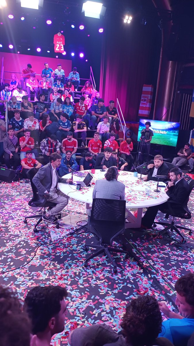 Quise hablar y no sé entendió un carajo. Gran experiencia <a href="/parenlamanok/">Paren la mano</a>