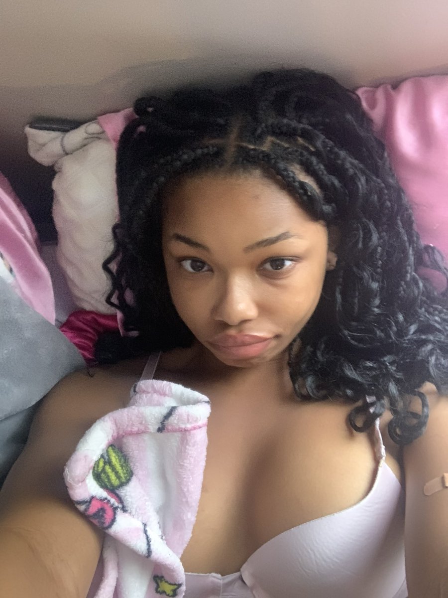 ashlee ˚ ༘♡ ⋆｡˚ tweet media