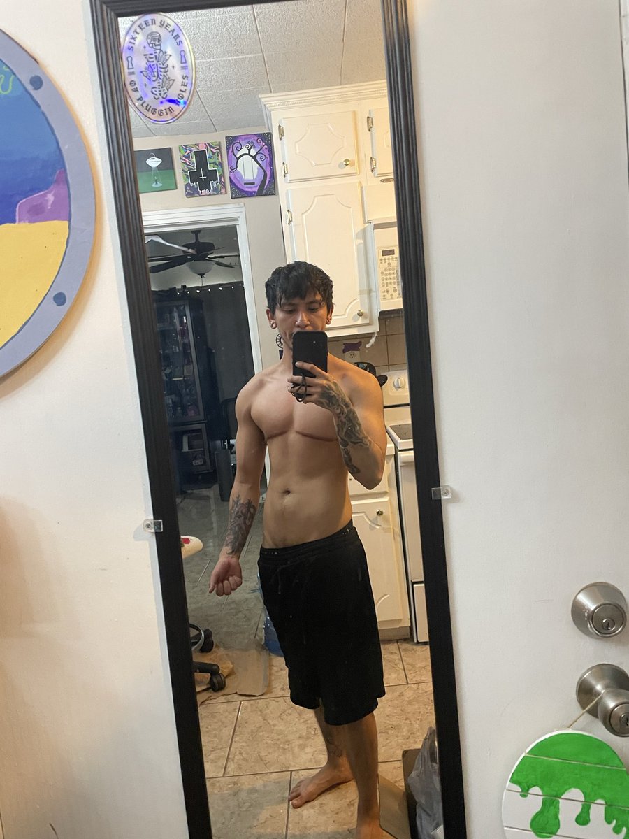 APrinceoflust's tweet photo. 240 pushups today my lil freaks ๐ช๐ค๐getting stronger every workout ๐คworking on picking up fae while inside them ๐๐โค๏ธ #ftm #onlyfans #transmasculine #emoboy #nonips #nsfw #lgbtq #muscles #gay #bigclit #tdick #queer #chudai #polyam #wataa #boypussy #amature #switch https://t.co/jx8k4gK5je