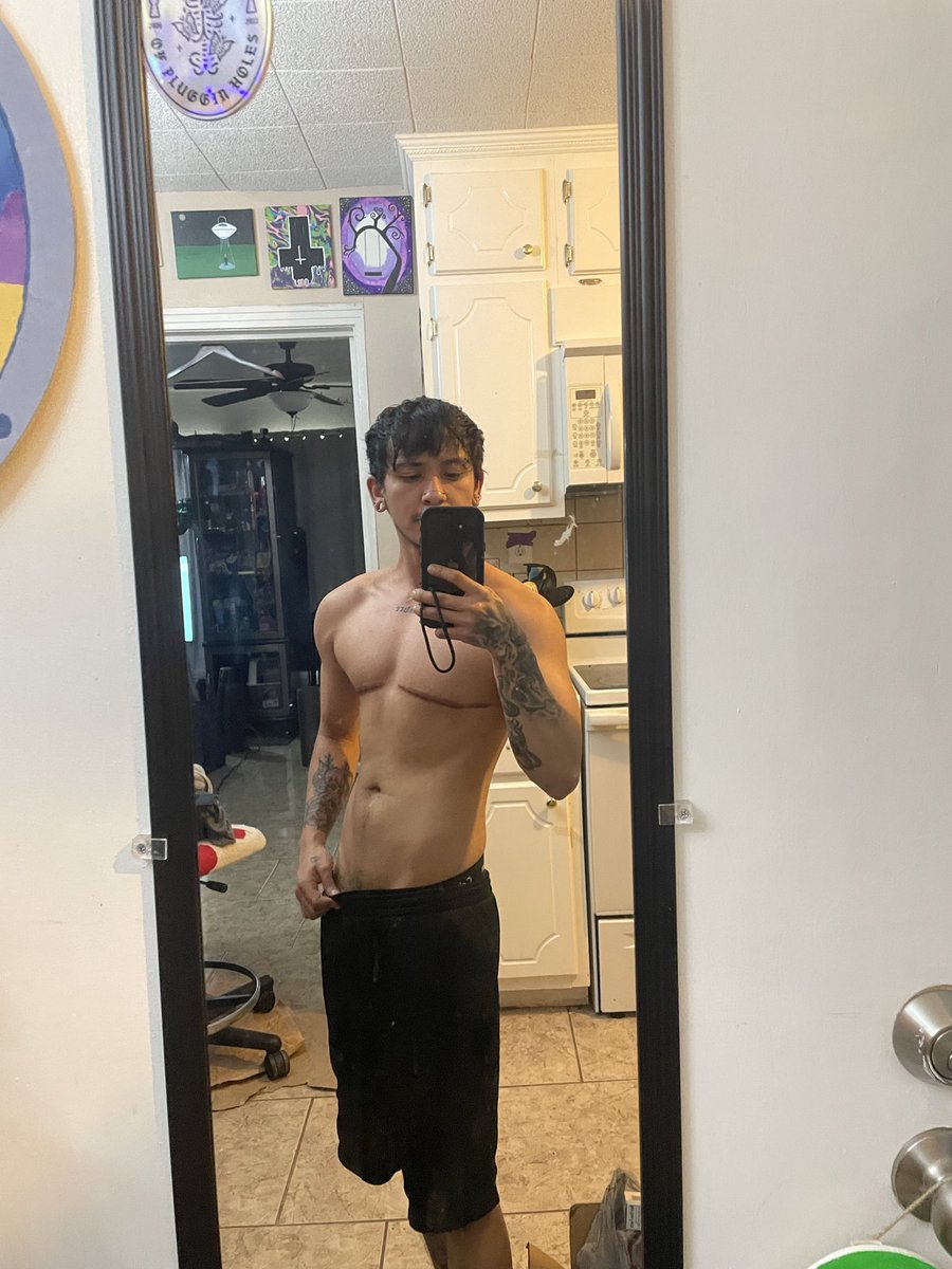APrinceoflust's tweet photo. 240 pushups today my lil freaks ๐ช๐ค๐getting stronger every workout ๐คworking on picking up fae while inside them ๐๐โค๏ธ #ftm #onlyfans #transmasculine #emoboy #nonips #nsfw #lgbtq #muscles #gay #bigclit #tdick #queer #chudai #polyam #wataa #boypussy #amature #switch https://t.co/jx8k4gK5je