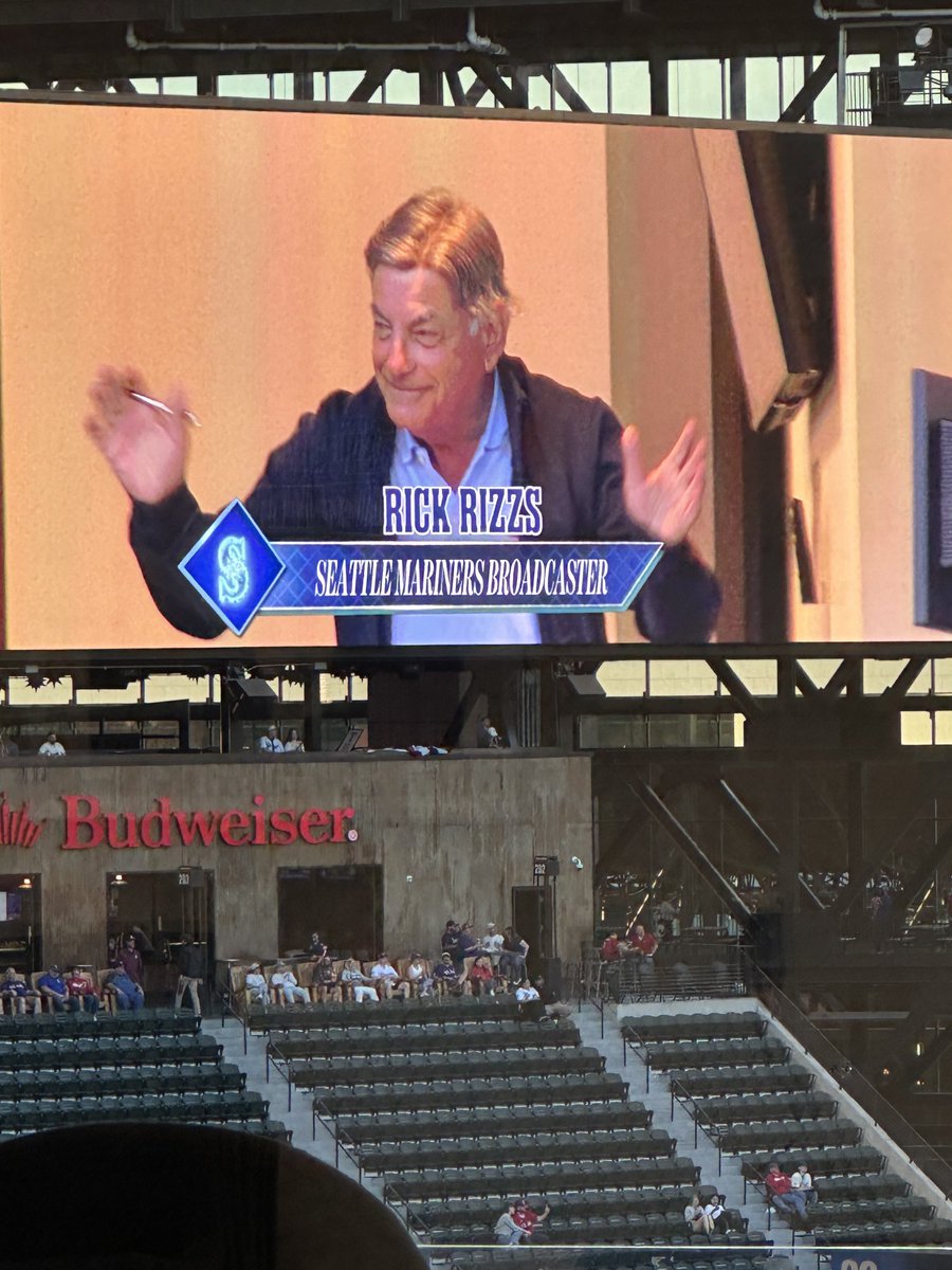 shannondrayer's tweet photo. Rizzy honored on the big board here in Texas. https://t.co/TtDxFCs2iq