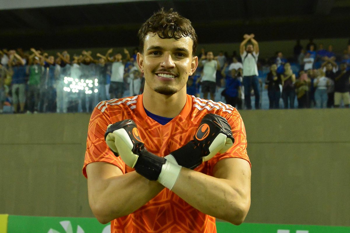 Manotinha tweet media