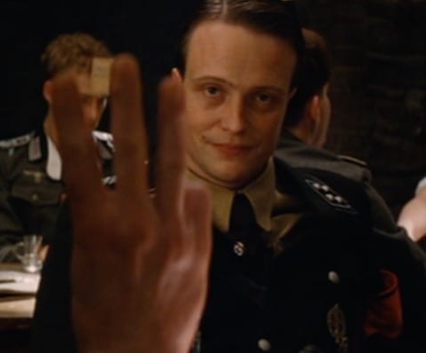 amen | playing P4G and P3P! tweet media