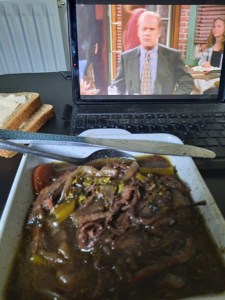 SwivelEyedLoon tweet media