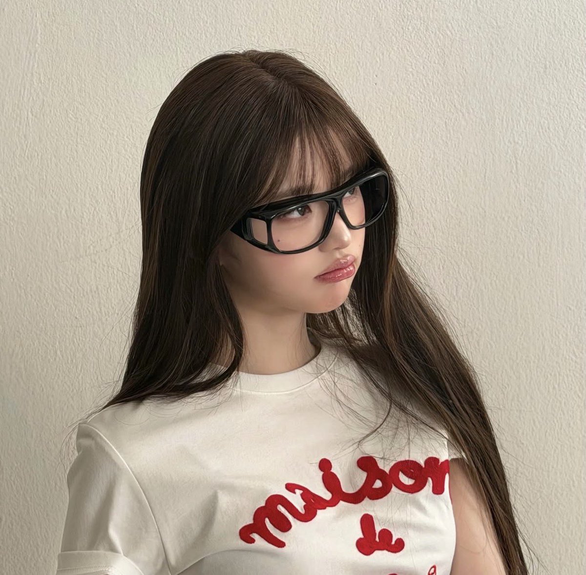 mousaigram's tweet photo. 사랑해요 ROLAROLA! ❤️ I always feel taken care of and loved while working with the RR team! Thank you for inviting me to the store opening and for spoiling me with my favorite dubai chewey cookies ㅋㅋㅋ until our next campaign! 응원해 주세요! https://t.co/GDdAkfdWBK