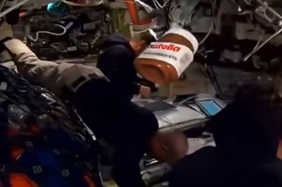 Mr. E. Mind tweet media