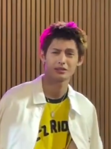 vampcoer's tweet photo. this is the face i imagine james also makes when he reads some of yalls nasty ass tweets https://t.co/vmh6EDAYBS
