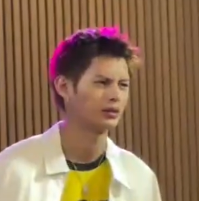 vampcoer's tweet photo. this is the face i imagine james also makes when he reads some of yalls nasty ass tweets https://t.co/vmh6EDAYBS