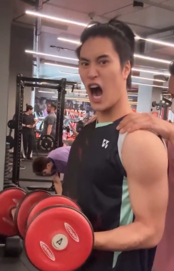 คุณหนูเขินอาย🌻🪥 ft.JK tweet media