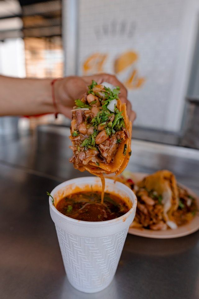 Me gusta la barbacoa regia pero no hay comparación, ni de pedo es estúpidamente mejor que la birria lol