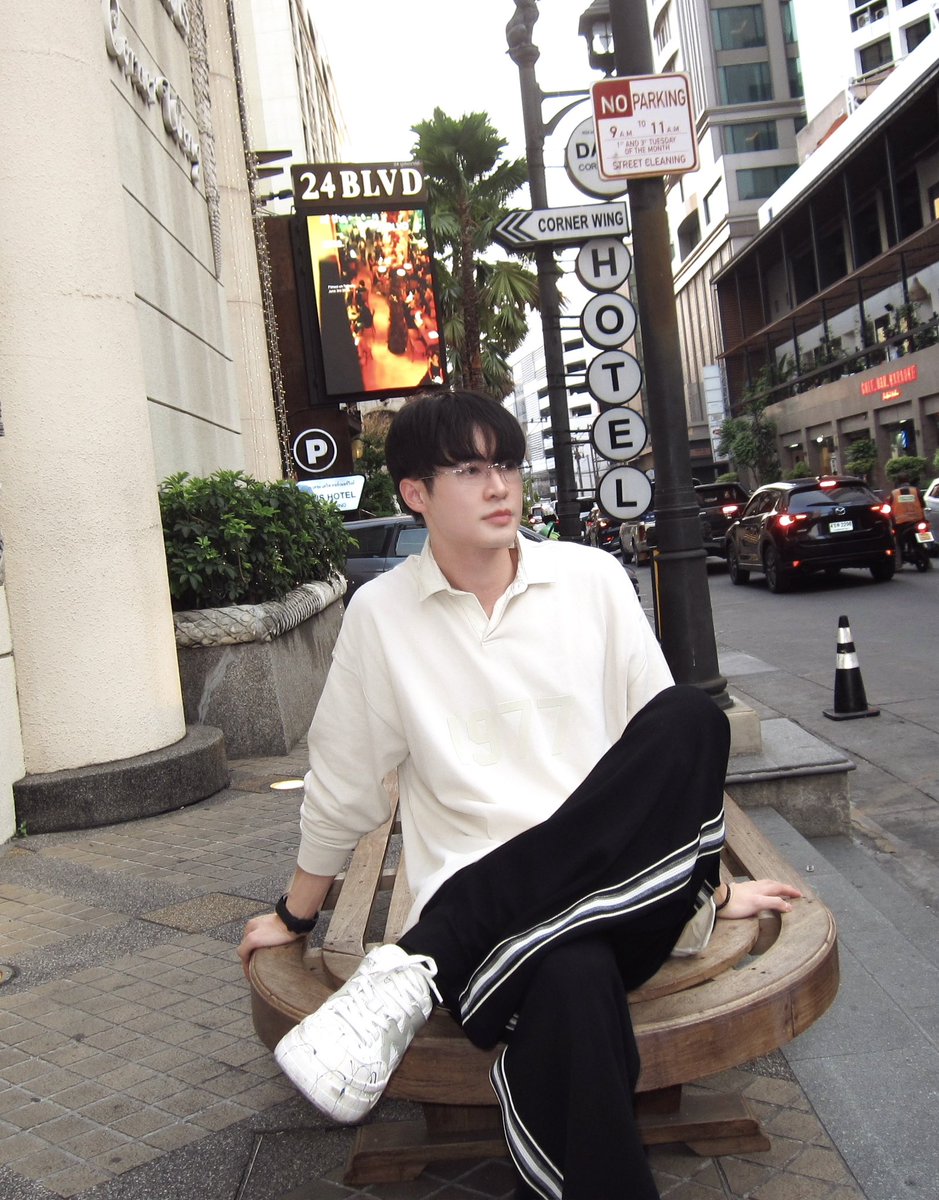 •ＢŁ' • tweet media