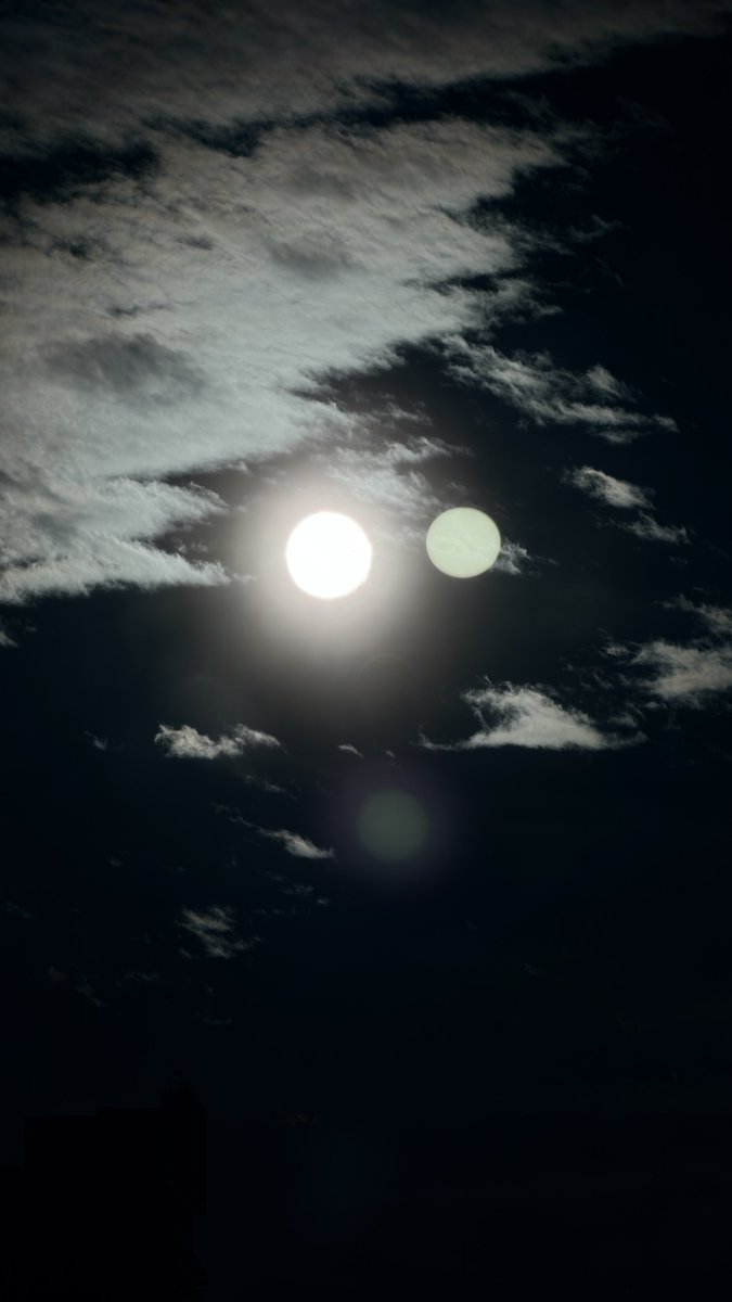 Explorer tweet media