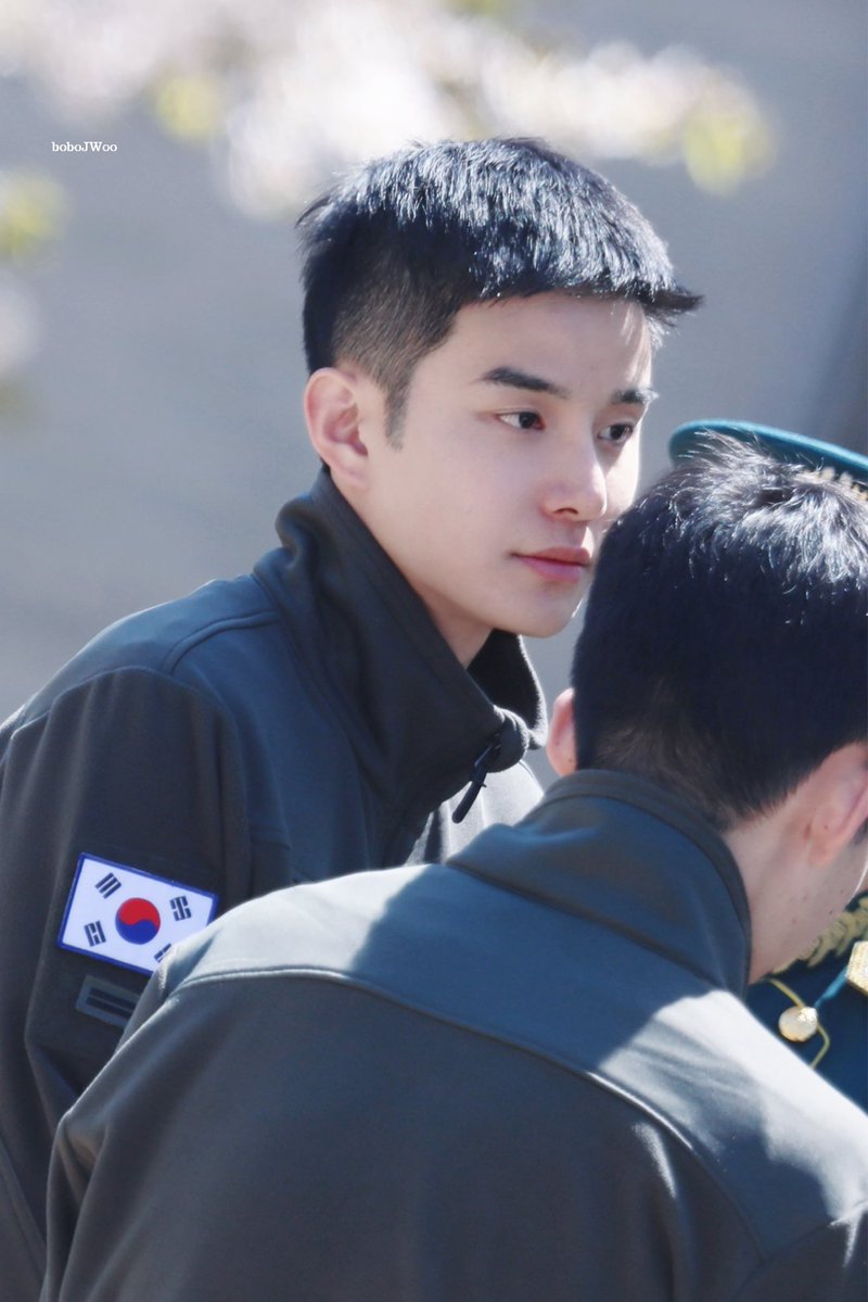 김설탕 tweet media