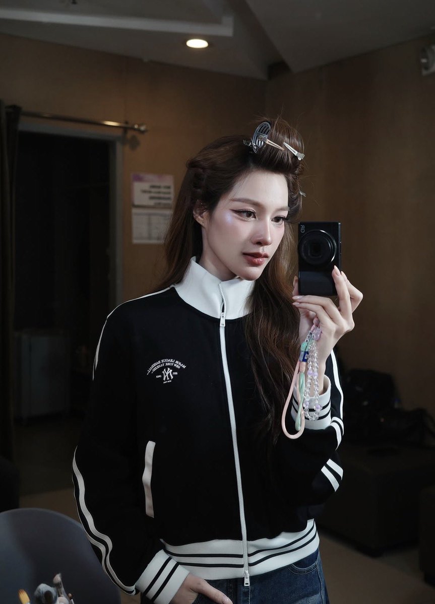 wlwframe tweet media