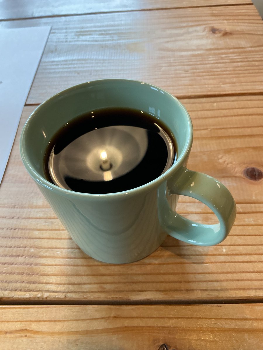 kamoecoffee's tweet photo. こんにちは。今週もよろしくお願い致します。

戦争反対は当たり前過ぎてわざわざ声に出す事では無かったかも知れませんが、今ひとりひとりが明確にそれを表明しなければならないと感じております。
4/8(水)には浜松市も含む全国でデモが行われる予定です。店主も急用がなければ参加するつもりです。 https://t.co/0vKhSpRuEE
