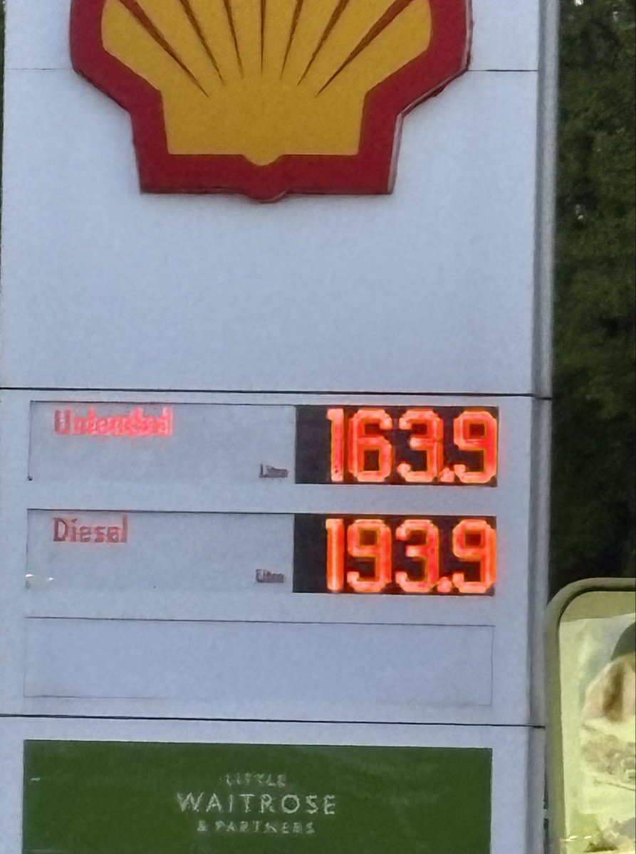 #Marcher tweet media