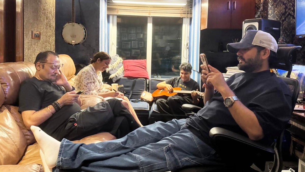 Aditya Dhar tweet media