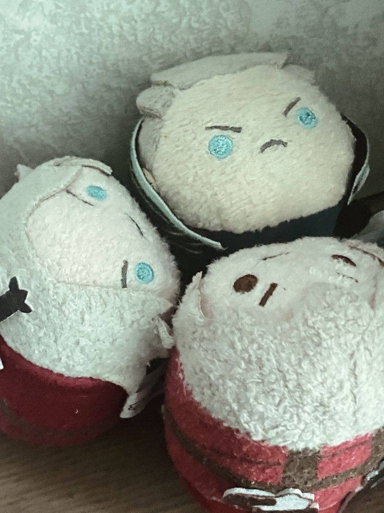 m e l a n tweet media