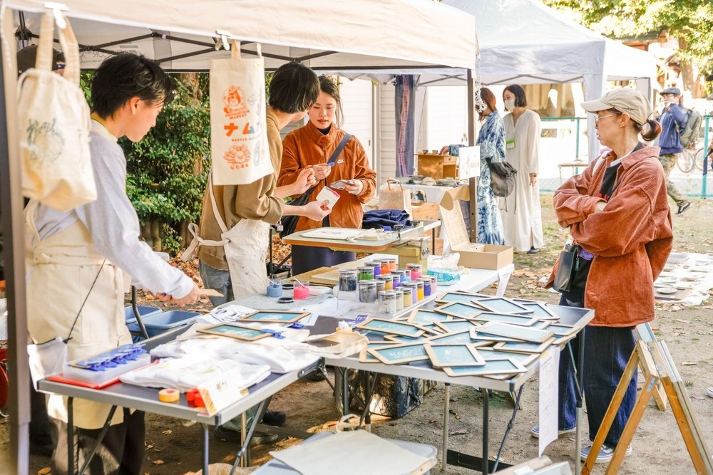 「名古屋アンティークマーケット」東別院・西別院で、“フランス蚤の市”テーマの雑貨や古道具＆古着 - fashion-press.net/news/145209