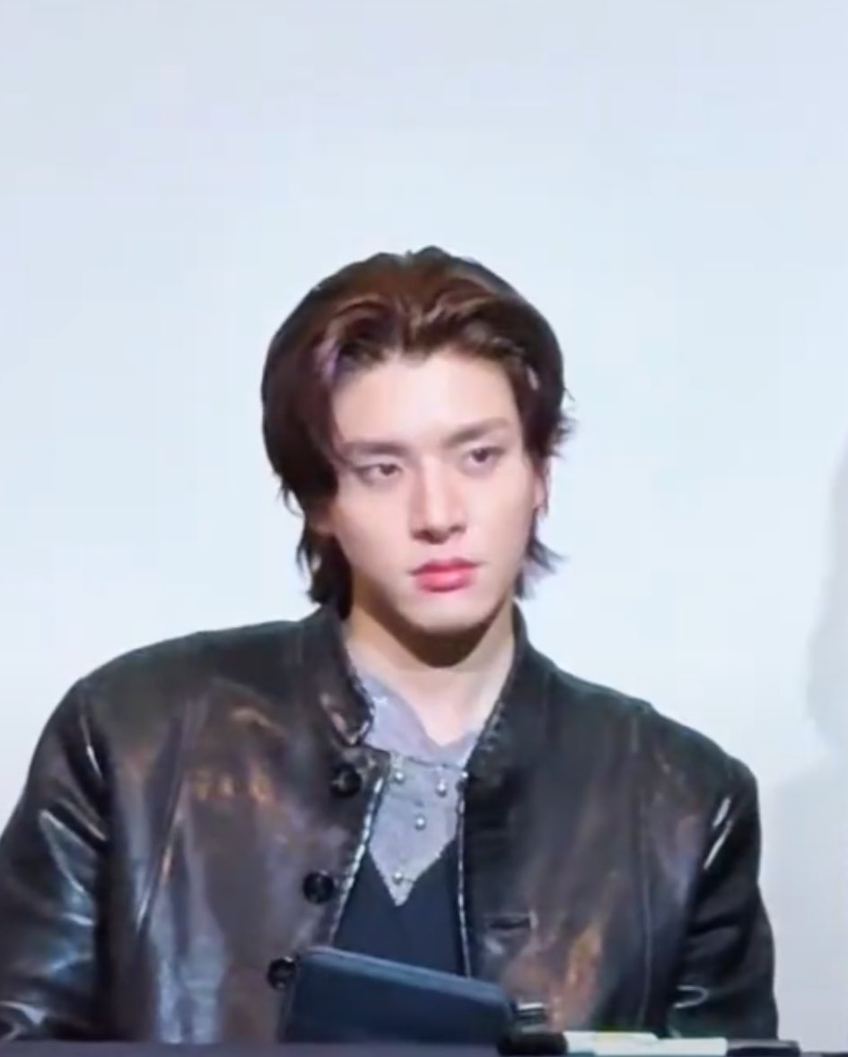 eris ♱ en- 7 tweet media