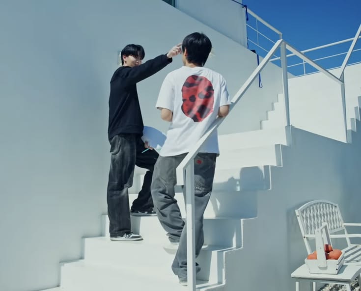 พีวี tweet media