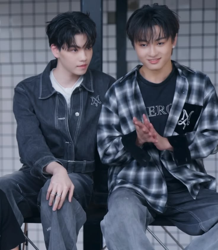 พีวี tweet media