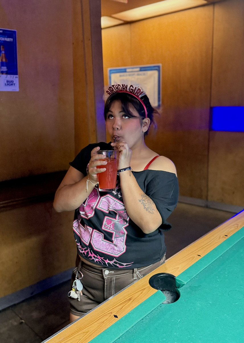 a3rrro's tweet image. late bday post 💞 #goldenyear