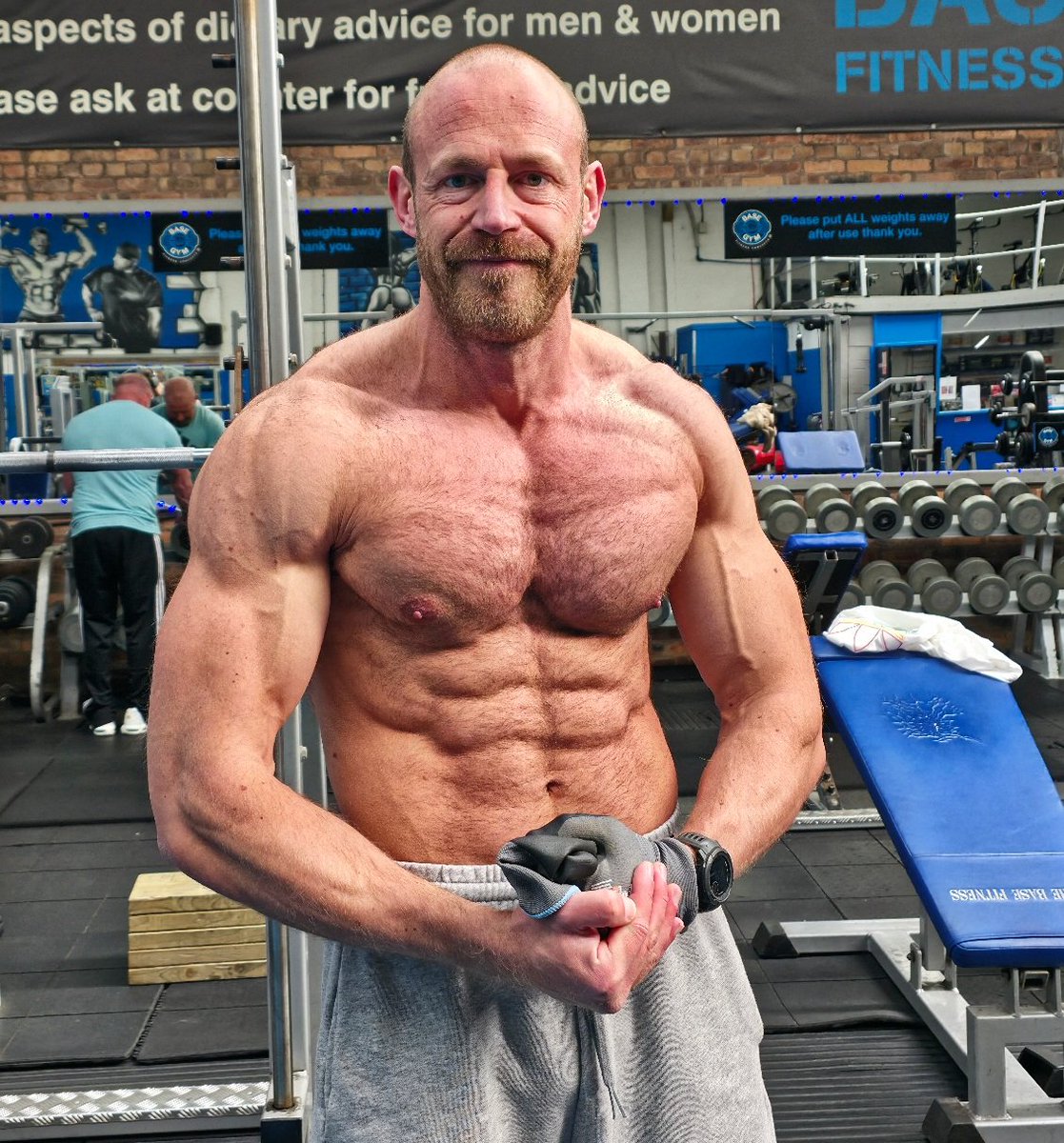 Tommy Stag tweet media