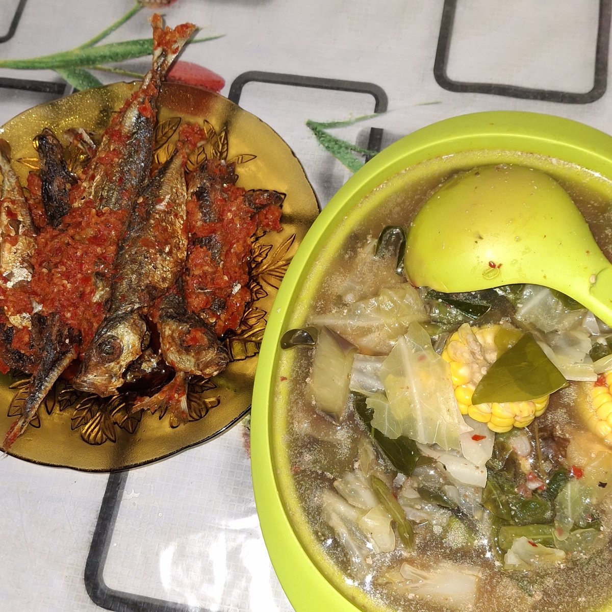 Lalalalalin tweet media