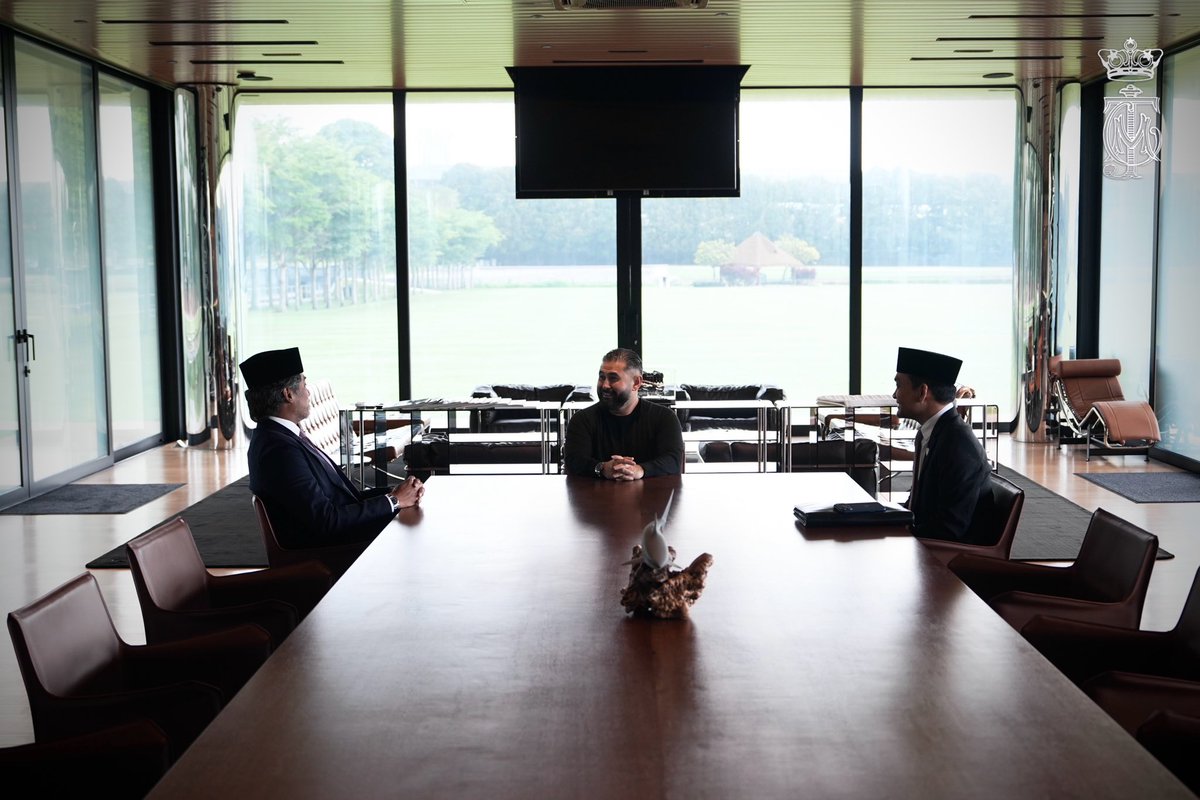HRH Crown Prince of Johor tweet media