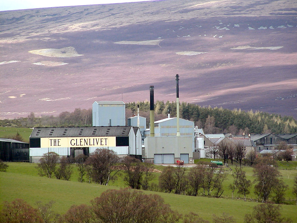 UndisScot's tweet image. Glenlivet Distillery in Moray, producers of "The Glenlivet" and offering everything you could want from a distillery visit, including an amazing location. #scotch #whisky More pics and info: undiscoveredscotland.co.uk/ballindalloch/…