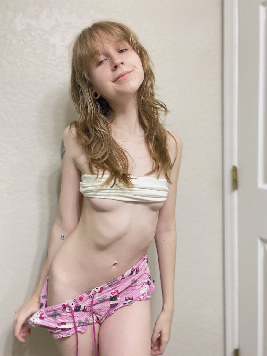 Bella Teensy tweet media