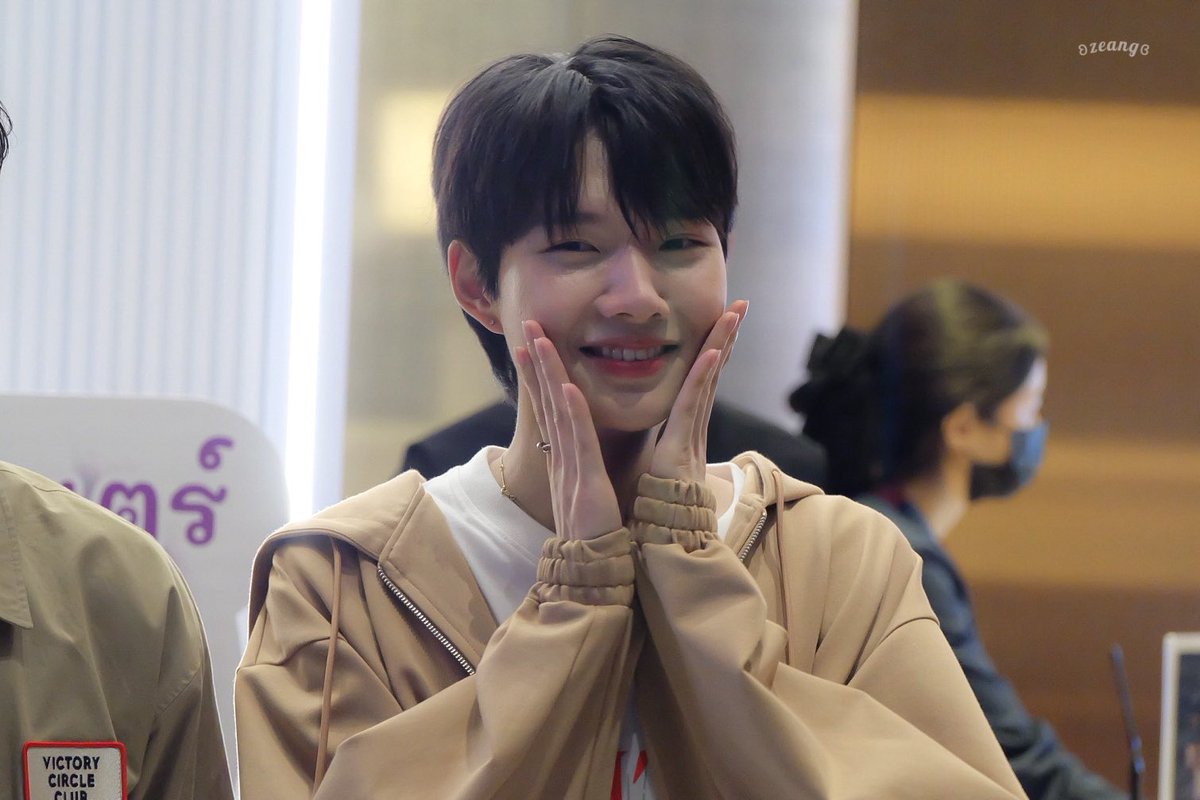 เกี๊ยวกุ้ม 💅🏻✨ tweet media